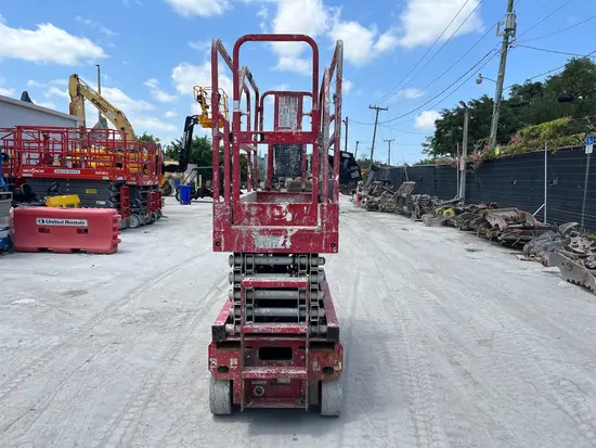 2019 MEC MICRO 26 Scissor Lift