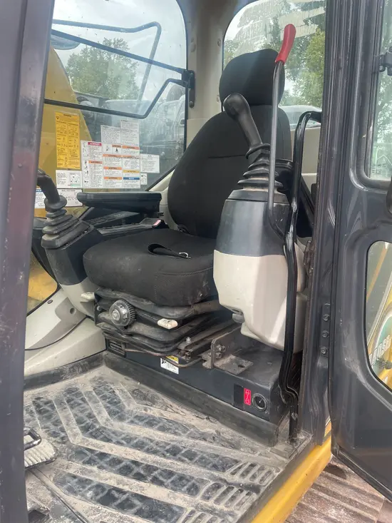 2019 Kobelco SK140SR-5 Excavator