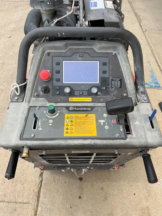 2021 Husqvarna FS5000D-36 Street Saw/Blade