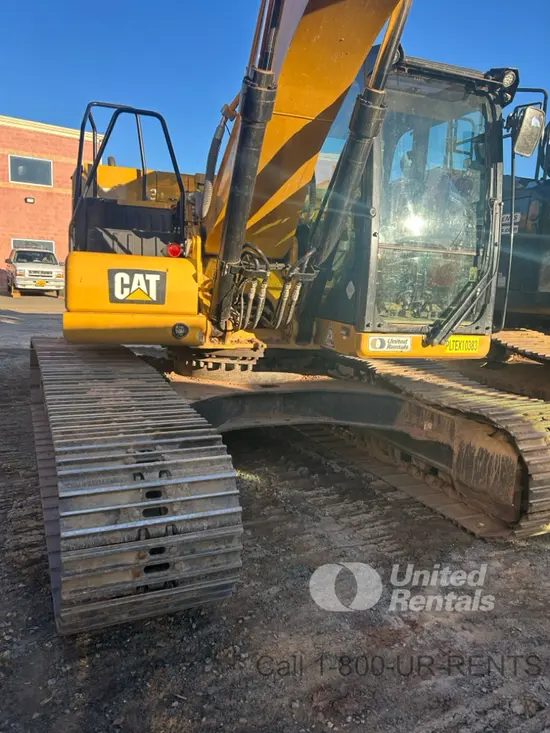2019 CAT 320 Excavator