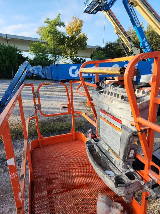 2017 JLG 600S Boom Lift