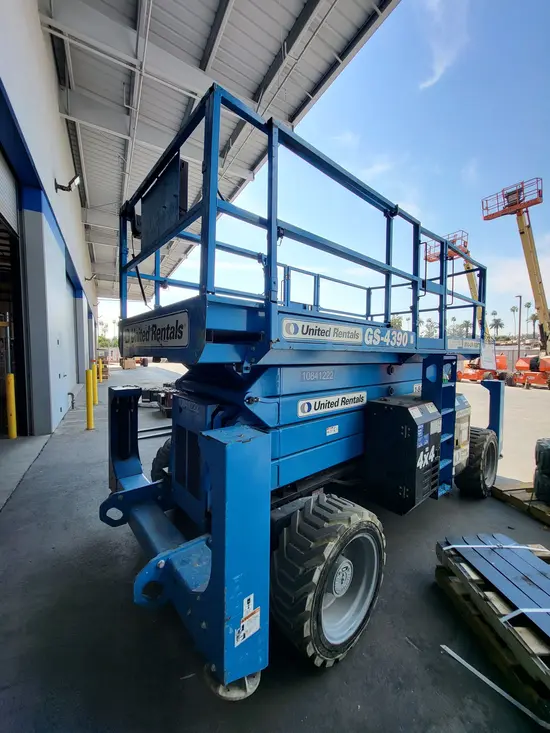 2018 Genie GS-4390 RT Rough Terrain Scissor Lift