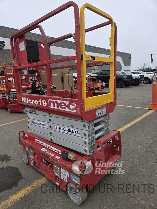 2019 MEC MICRO 19 Scissor Lift