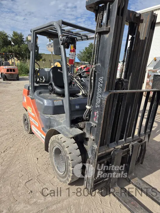 2020 Toyota 8FGU25 Warehouse Forklift