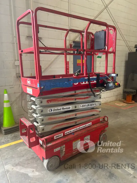 2020 MEC MICRO 19 Scissor Lift