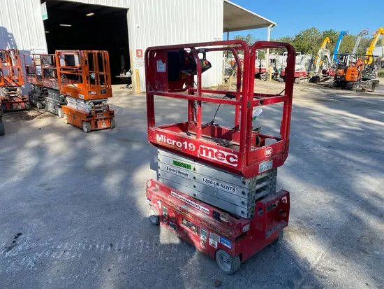 2019 MEC MICRO 19 Scissor Lift