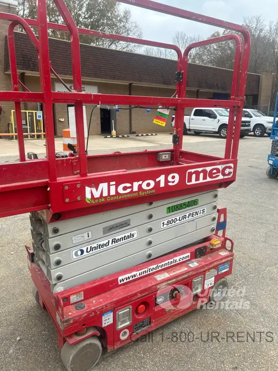 2019 MEC MICRO 19 Scissor Lift