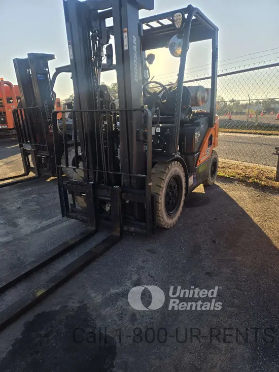 2022 Doosan G25E-7DF Warehouse Forklift