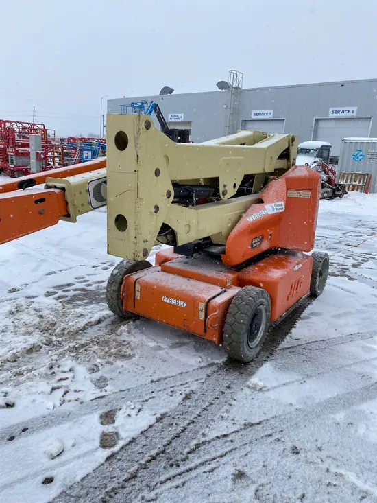 2012 JLG E400AJPN Articulating Boom Lift