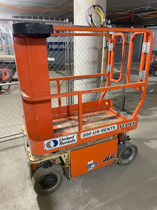 2018 JLG 1230ES Self-Propelled One-Person Lift