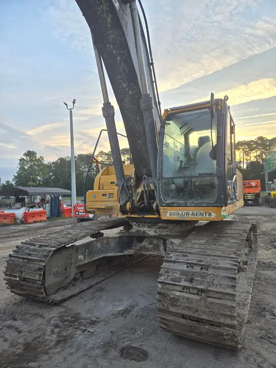 2021 John Deere 350G Excavator