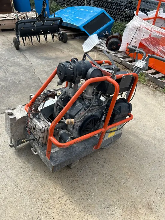 2022 Husqvarna SOFF CUT 4000 Street Saw/Blade