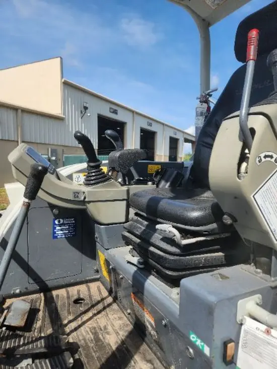 2022 Takeuchi TB250-2R Mini Excavator