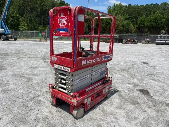 2019 MEC MICRO 19 Scissor Lift