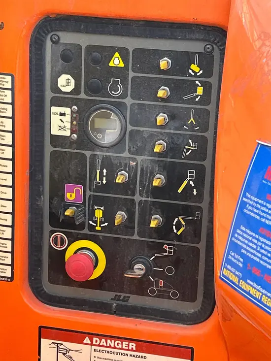2017 JLG E400AJPN Articulating Boom Lift