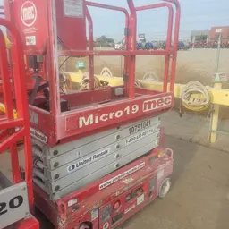 2018 MEC MICRO 19 Scissor Lift