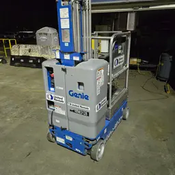 2019 Genie GR-20 Self-Propelled One-Person Lift