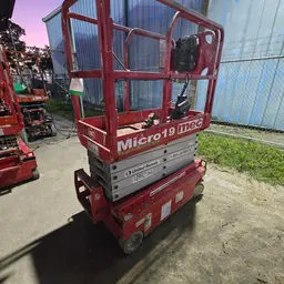 2018 MEC MICRO 19 Scissor Lift