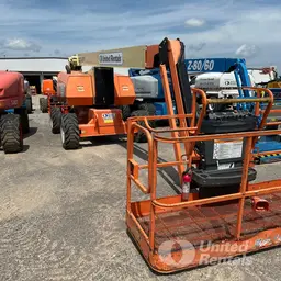2017 JLG 800AJ Articulating Boom Lift