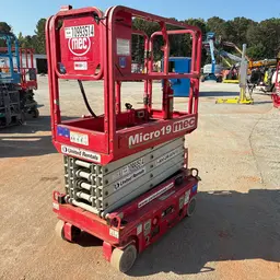 2019 MEC MICRO 19 Scissor Lift