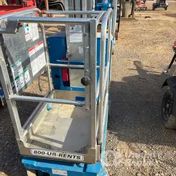 2019 Genie GR-20 Self-Propelled One-Person Lift