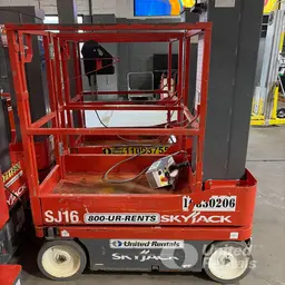 2018 Skyjack SJ16 Self-Propelled One-Person Lift