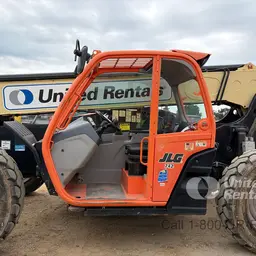 2017 JLG 742 Forklift