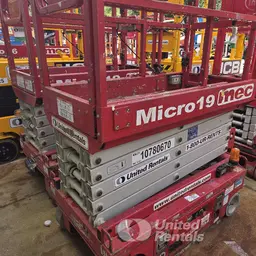 2018 MEC MICRO 19 Scissor Lift