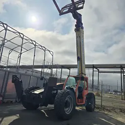 2018 JLG 1055 Forklift