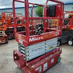 2018 MEC MICRO 19 Scissor Lift