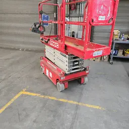 2019 MEC MICRO 19 Scissor Lift
