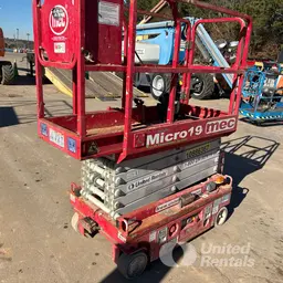 2019 MEC MICRO 19 Scissor Lift