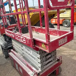 2018 MEC MICRO 19 Scissor Lift