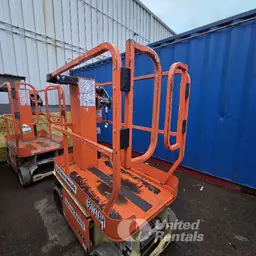 2016 JLG 1230ES Self-Propelled One-Person Lift