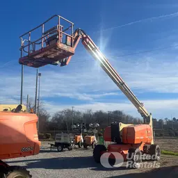 2018 JLG 800AJ Articulating Boom Lift