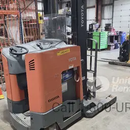 2018 Toyota 9BRU23 Warehouse Forklift
