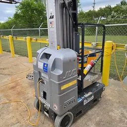 2019 JLG 20MVL Self-Propelled One-Person Lift