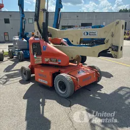 2016 JLG E400AJPN Articulating Boom Lift