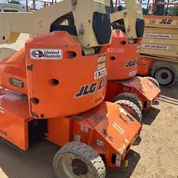 2016 JLG E400AJPN Articulating Boom Lift