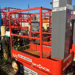 2018 Skyjack SJ12 Self-Propelled One-Person Lift