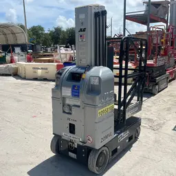 2019 JLG 20MVL Self-Propelled One-Person Lift
