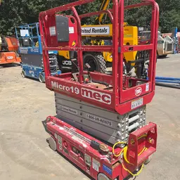2019 MEC MICRO 19 Scissor Lift