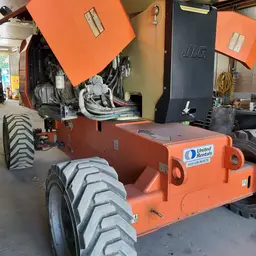 2018 JLG 800AJ Articulating Boom Lift