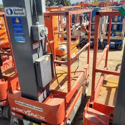 2018 Skyjack SJ12 Self-Propelled One-Person Lift