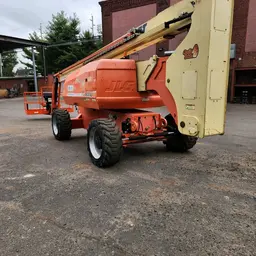 2017 JLG 800AJ Articulating Boom Lift