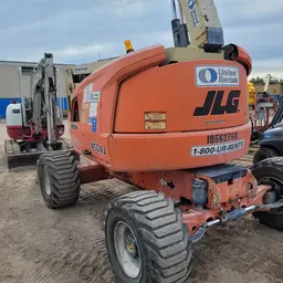 2017 JLG 450AJ Articulating Boom Lift
