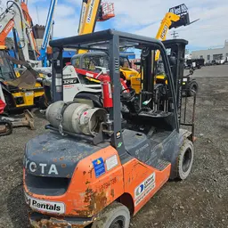 2017 JLG 800S Boom Lift