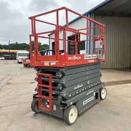 2017 Skyjack SJIII4740 Scissor Lift