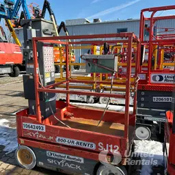 2017 Skyjack SJ12 Self-Propelled One-Person Lift