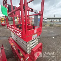 2019 MEC MICRO 19 Scissor Lift